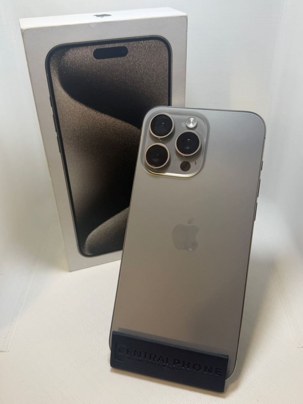 IPhone 15 Pro Max 256GB Natural Titanium Batteria 84%